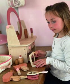 Egmont Toys fajáték Fésülködő asztal