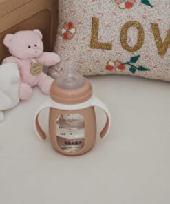 2 az 1-ben Tanuló cumisüveg 210 ml + Szilikon borítással - Sötét rózsaszín